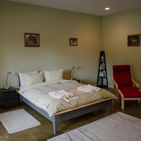 Baergnaescht B&B Osoyoos Bagian luar foto
