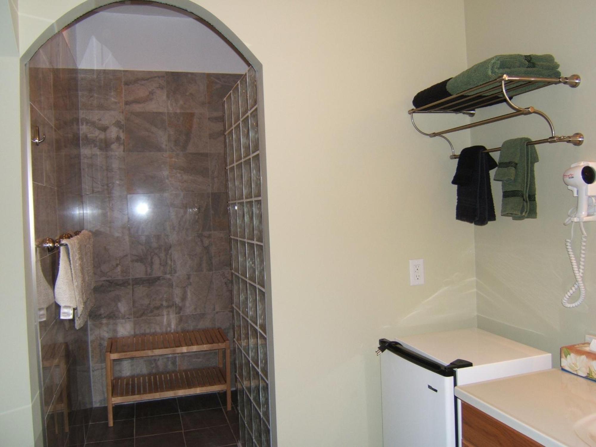 Baergnaescht B&B Osoyoos Bagian luar foto