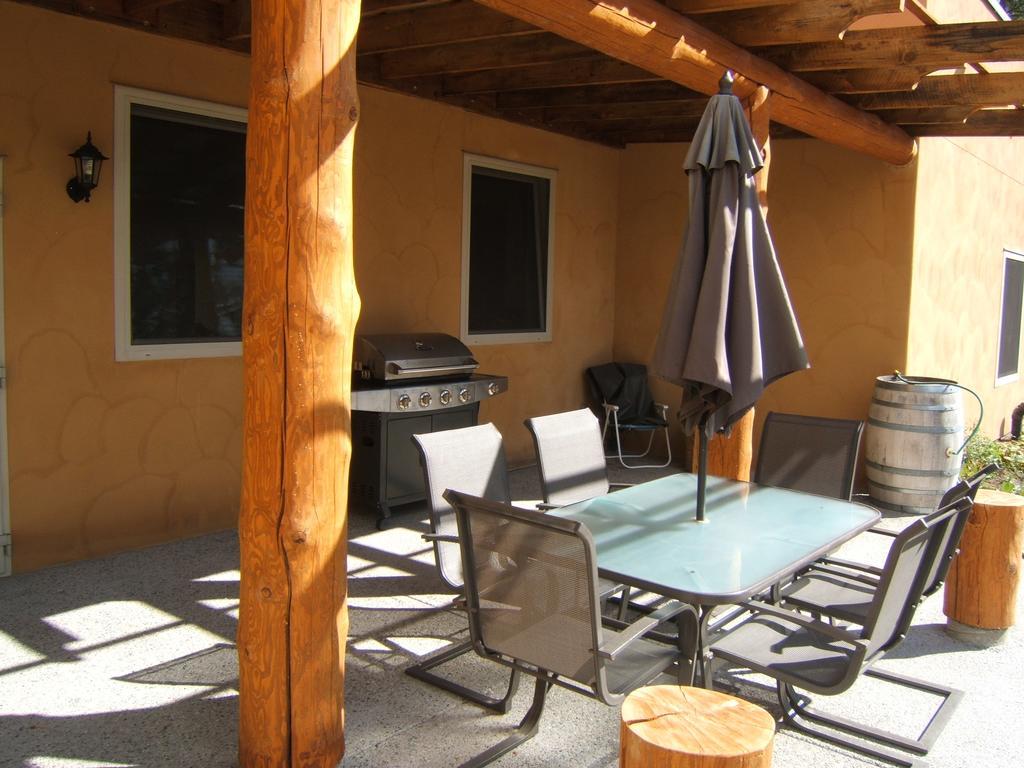 Baergnaescht B&B Osoyoos Bagian luar foto
