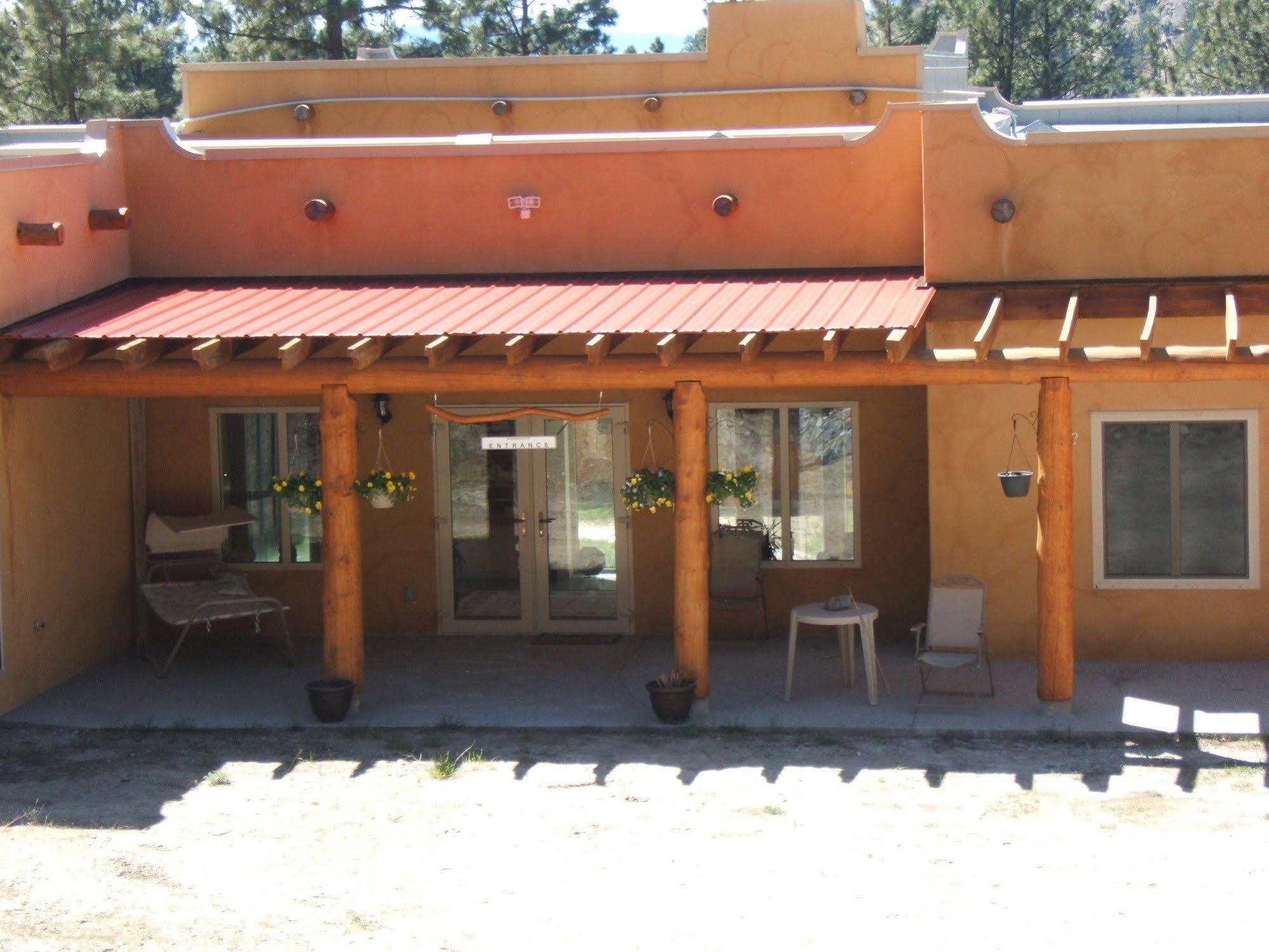 Baergnaescht B&B Osoyoos Bagian luar foto